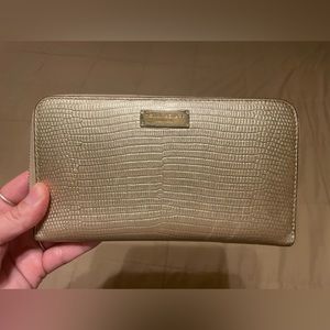 ⭐️henri bendel wallet